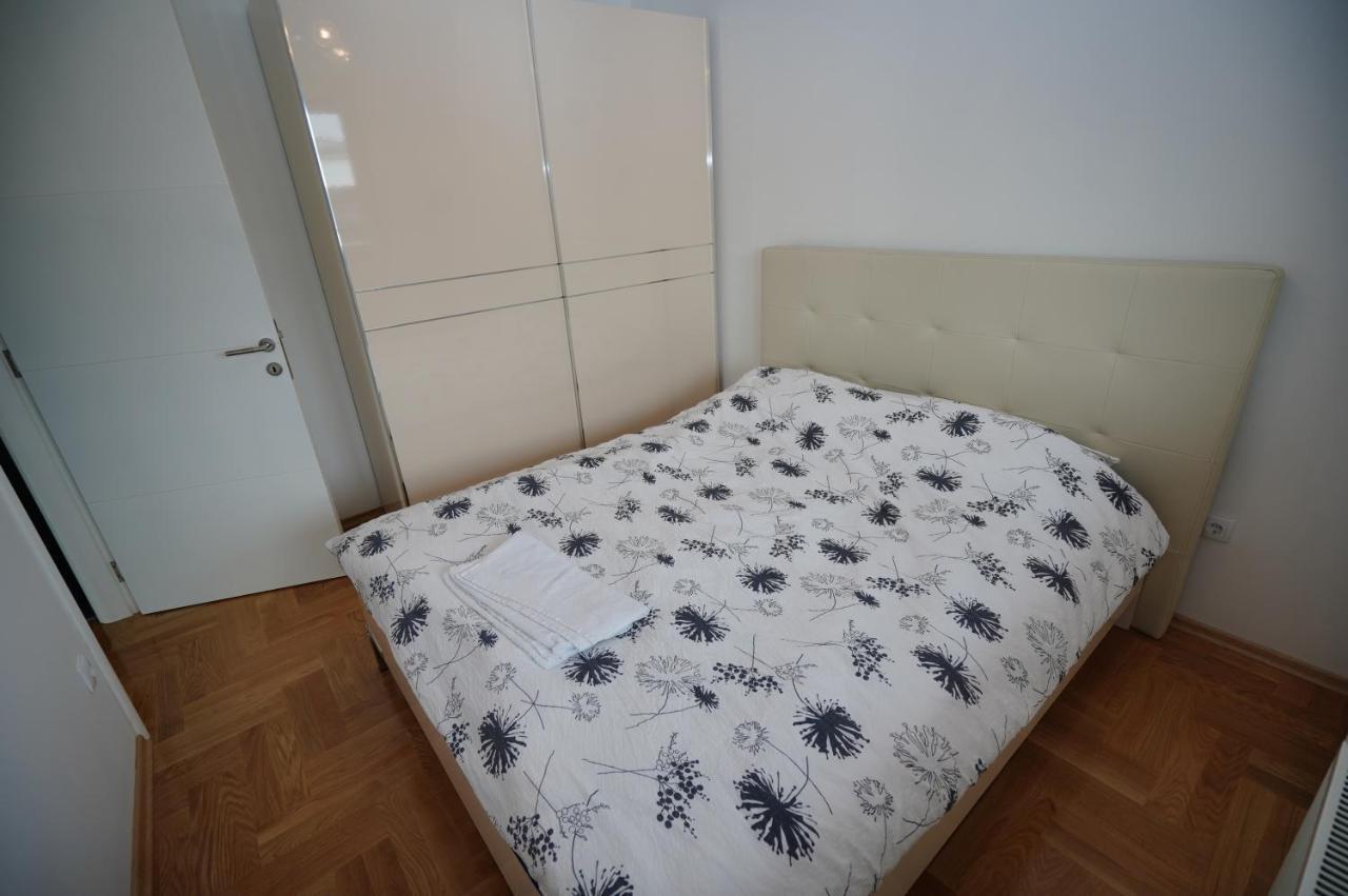 Apartman Venecija Banja Luka Extérieur photo